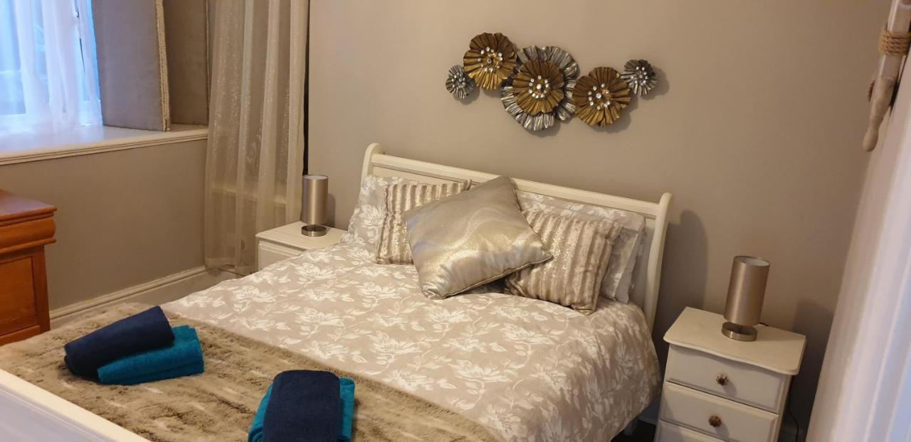 Seaview Paradise 1-Bed Apartment Barmouth Bagian luar foto